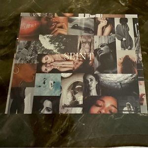 Preowned Seint Demi mood palette. Great condition